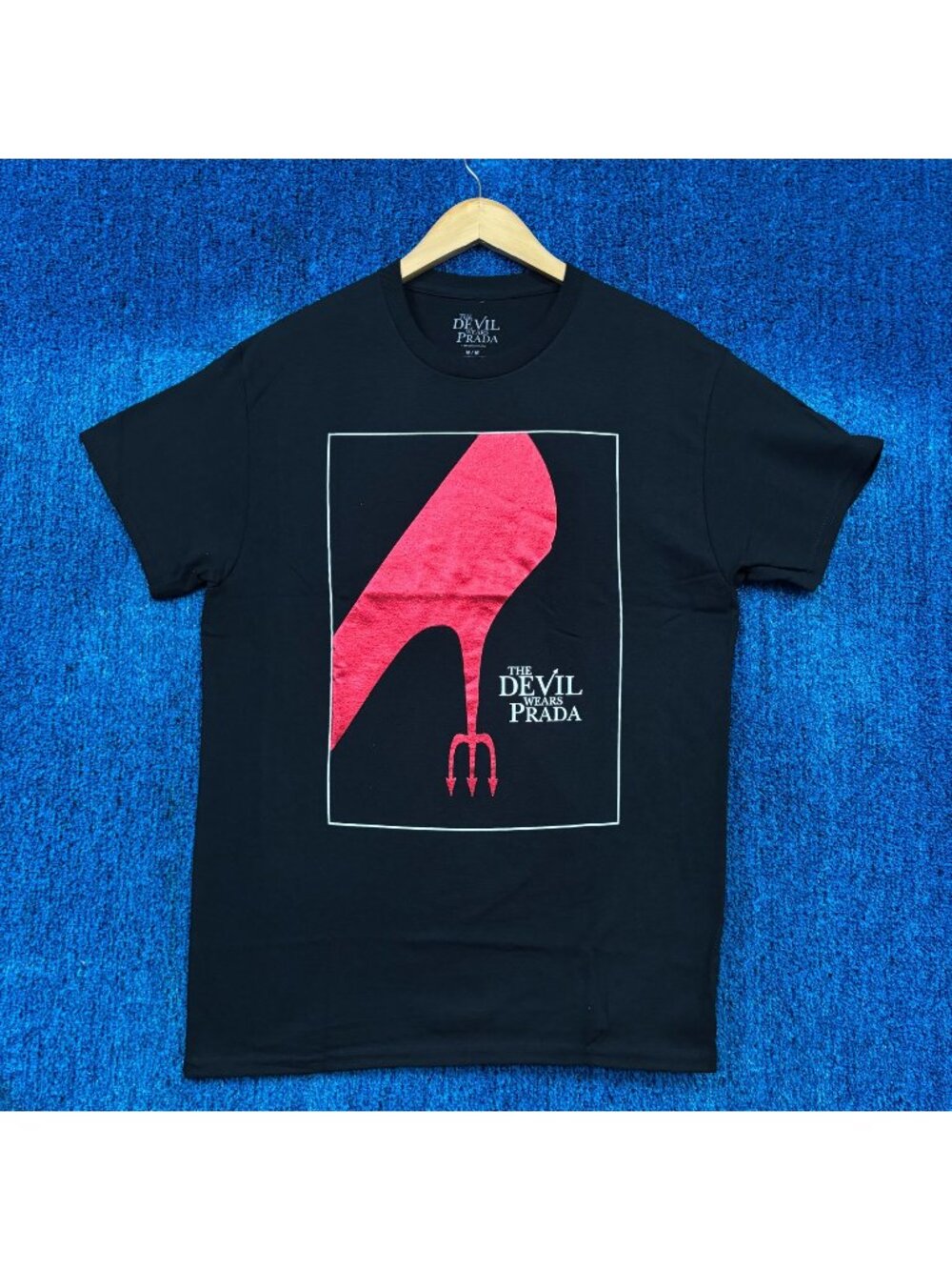 The Devil Wears Prada Movie T-Shirt Size Medium